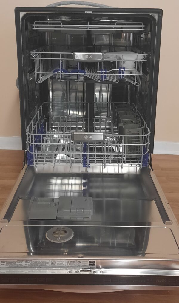 USED LG DISHWASHER  LDF7561ST