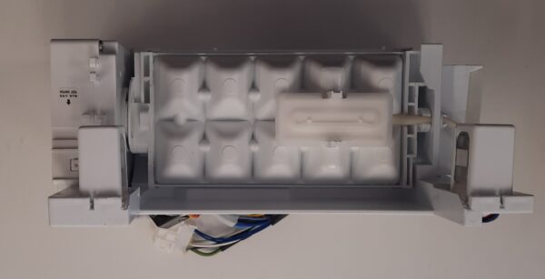 AEQ72910409 Ice Maker Assembly Kit