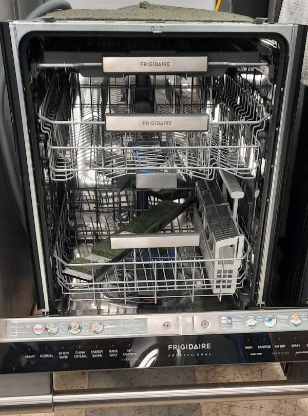USED Dishwasher FRIGIDAIRE  FPID2498SF8A